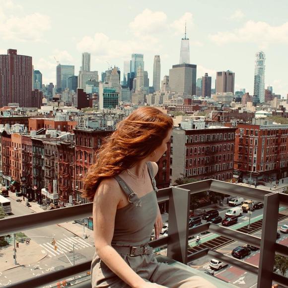 Meet your Posher, Vanessa - Picture 1 of 1